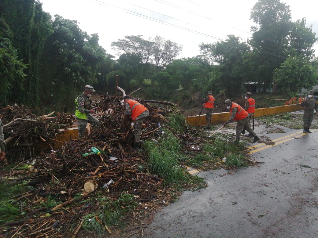 Asisten población afectada por tormenta Isaías en Samaná, Puerto Plata, Hato Mayor, Higüey y María Trinidad Sánchez