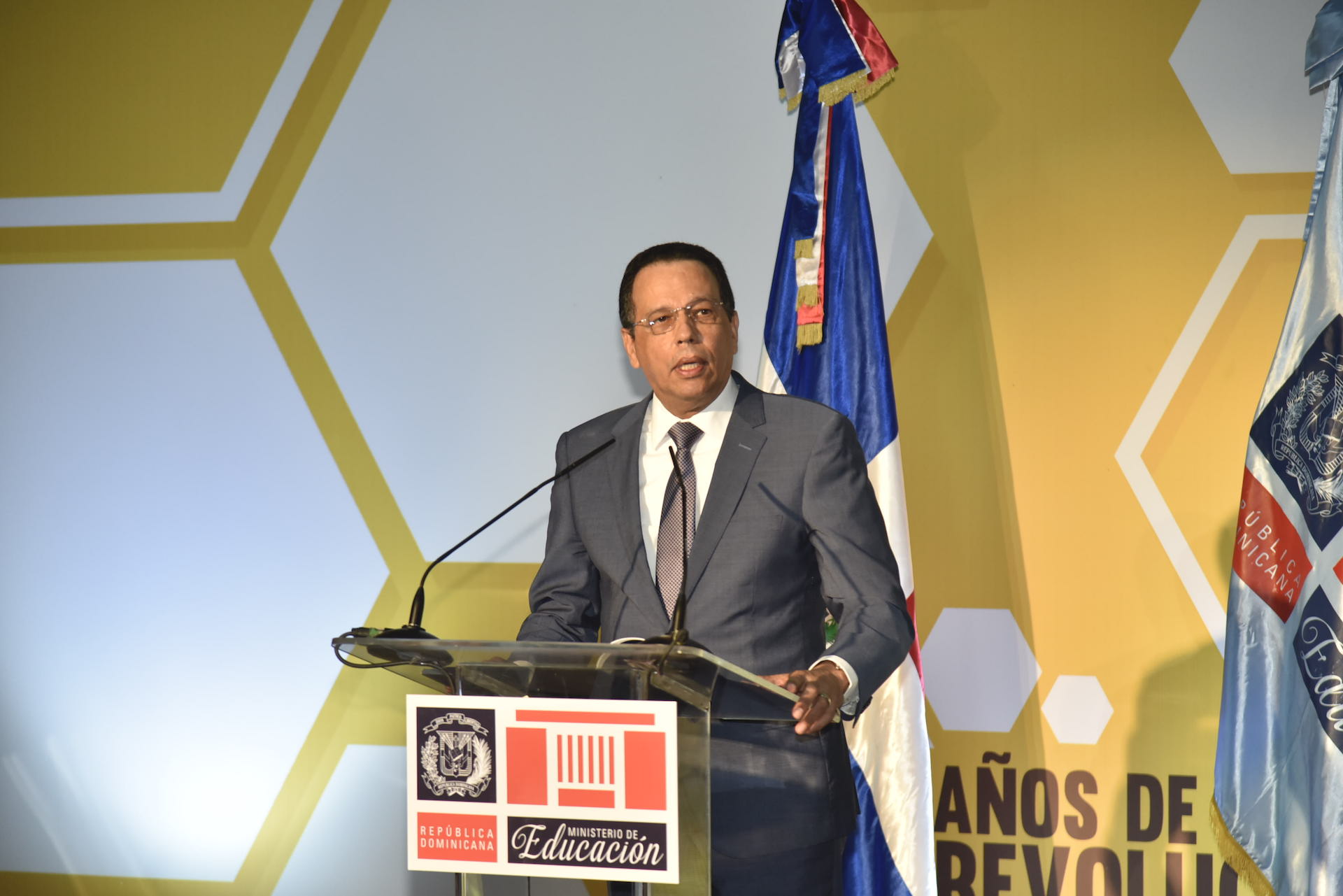 Antonio Peña Mirabal: “La historia deberá reconocer a Danilo Medina como el presidente de la educación dominicana”
