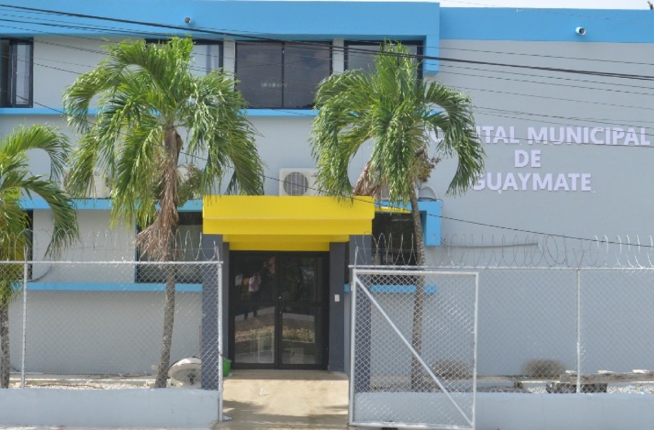 SNS entrega tres centros de salud remozados y equipados