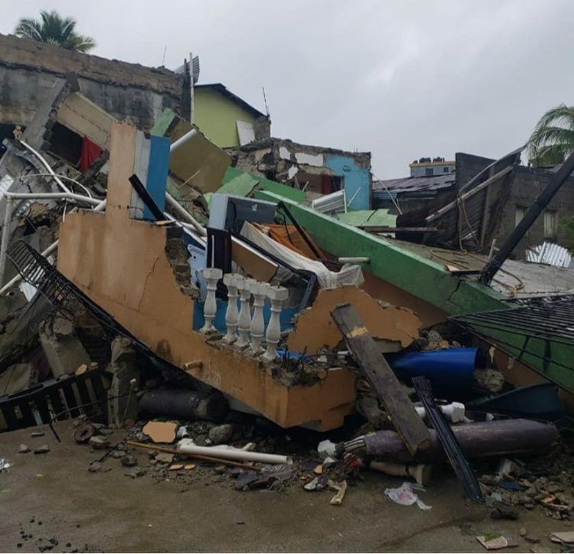 Videos: Abinader recorre Los Ríos, zona afectada por tormenta Laura