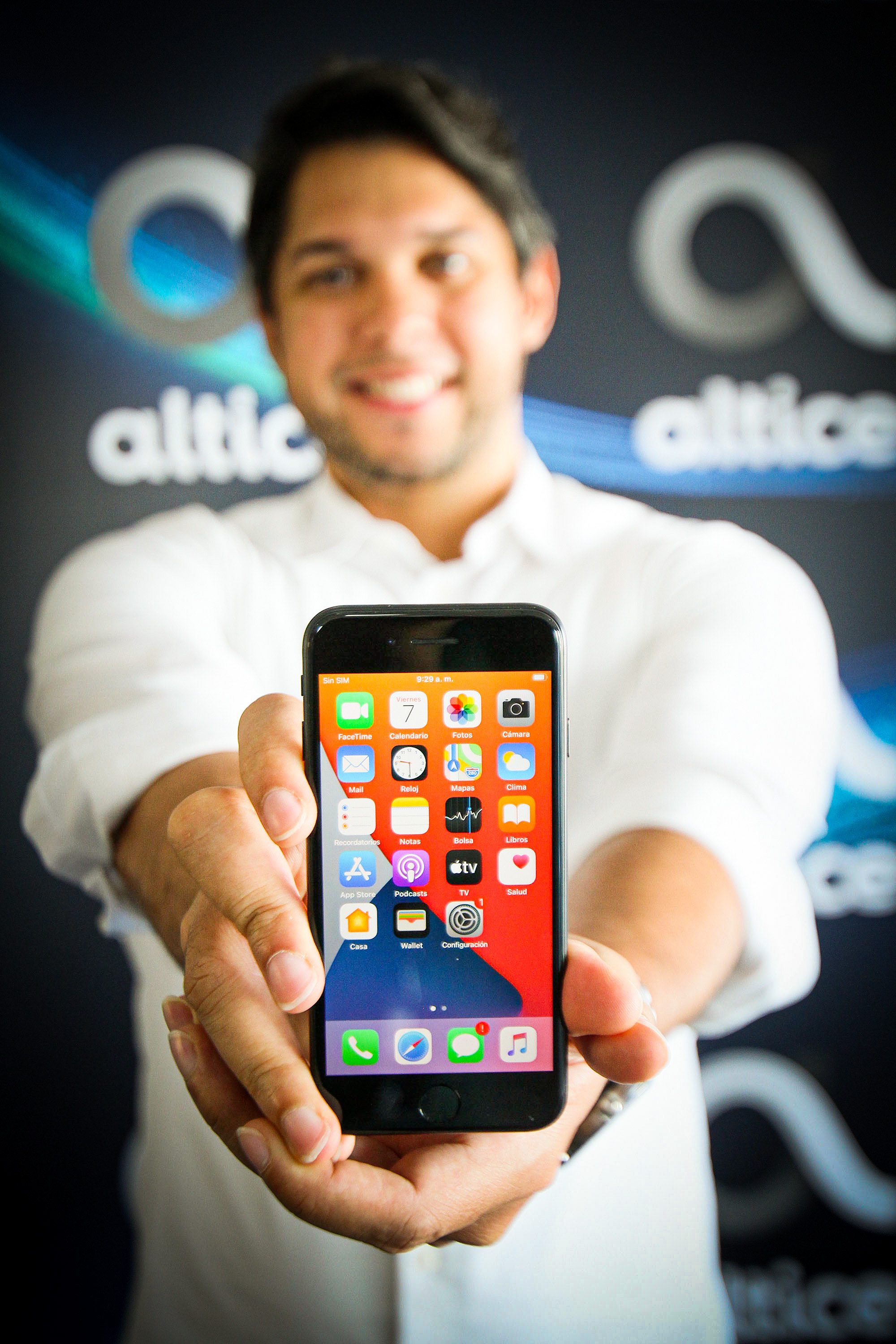 Altice Dominicana ofrece en primicia el iPhone SE