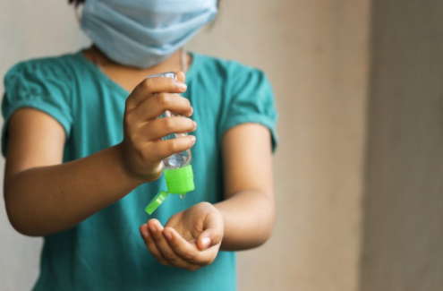 Niños pueden contagiar COVID-19: siendo asintomáticos o después de presentar síntomas