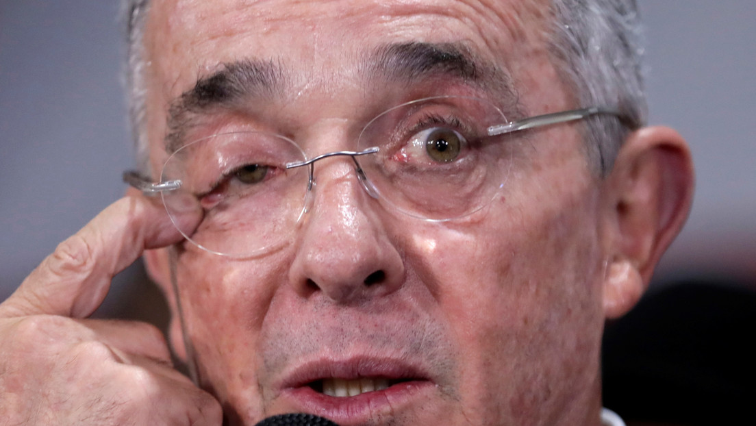 Fiscalía de Colombia rechaza solicitud de libertad para el expresidente Uribe