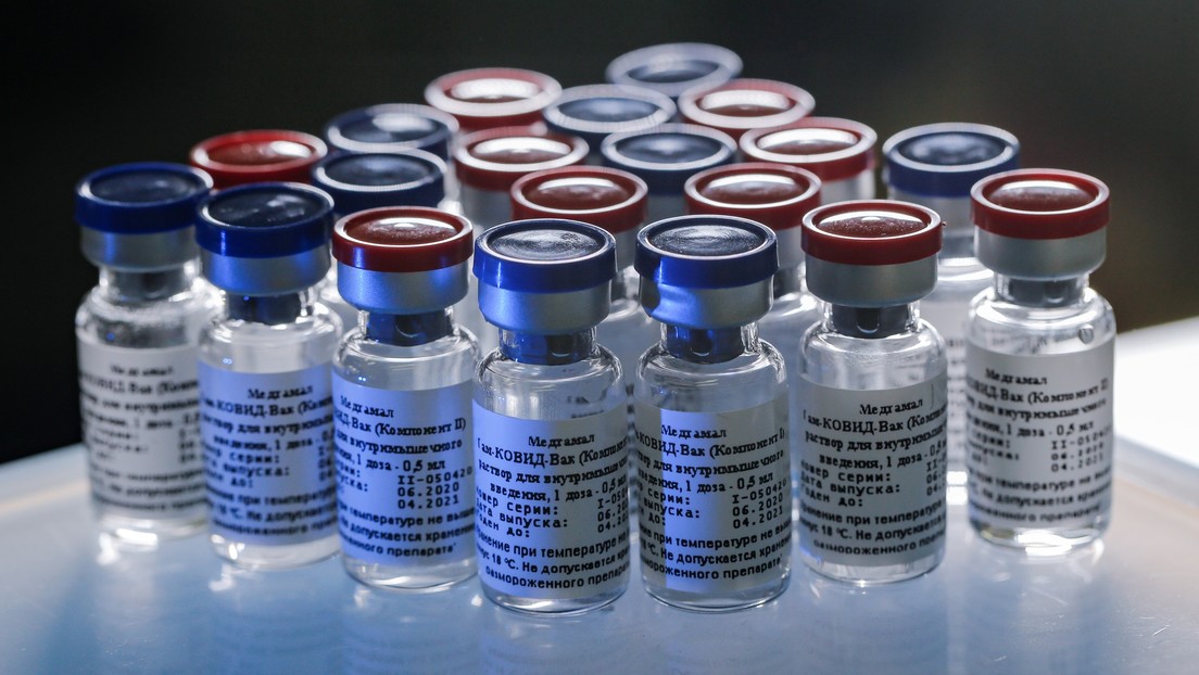 Ensayos en niños de la vacuna rusa contra el coronavirus podrían empezar en 9 meses