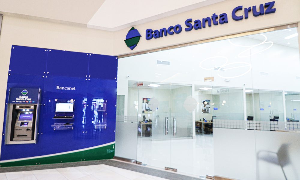 Banco Santa Cruz abre nuevo centro de negocios