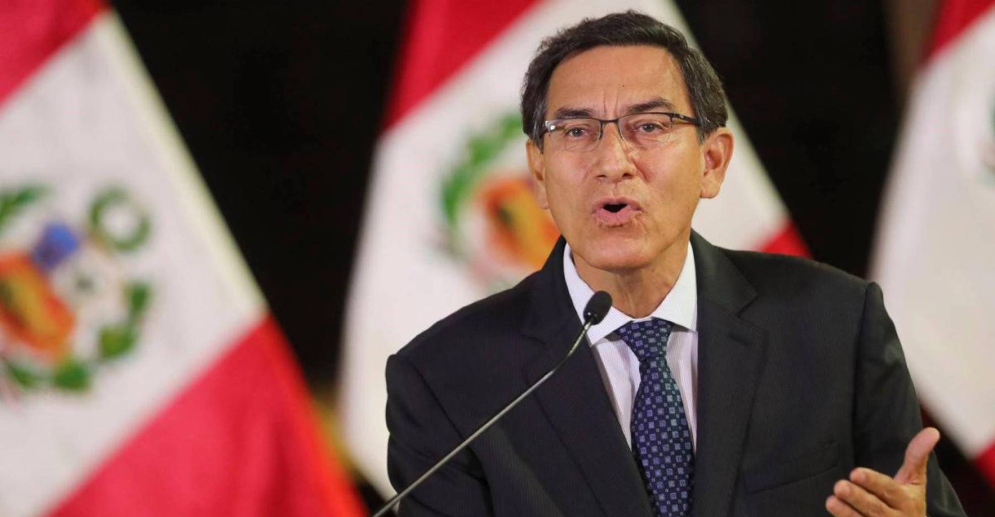 Video | Presidente Vizcarra se salva de ser destituido por el Congreso peruano