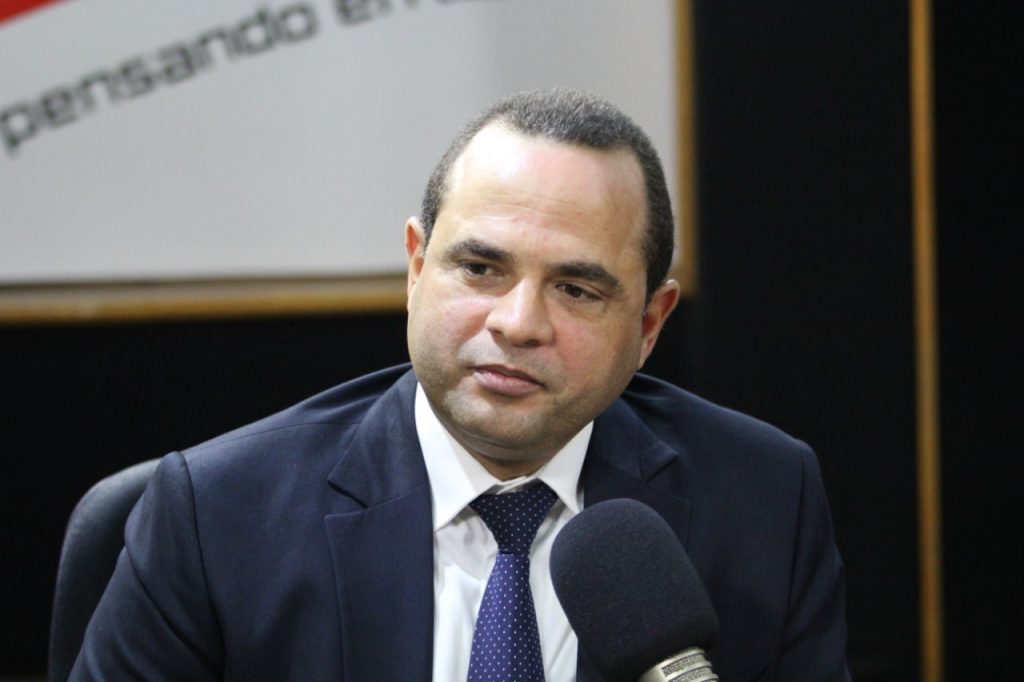 Manuel Crespo pide comisión del Senado evite "triste espectáculo" y evaluar a todo aspirante a JCE