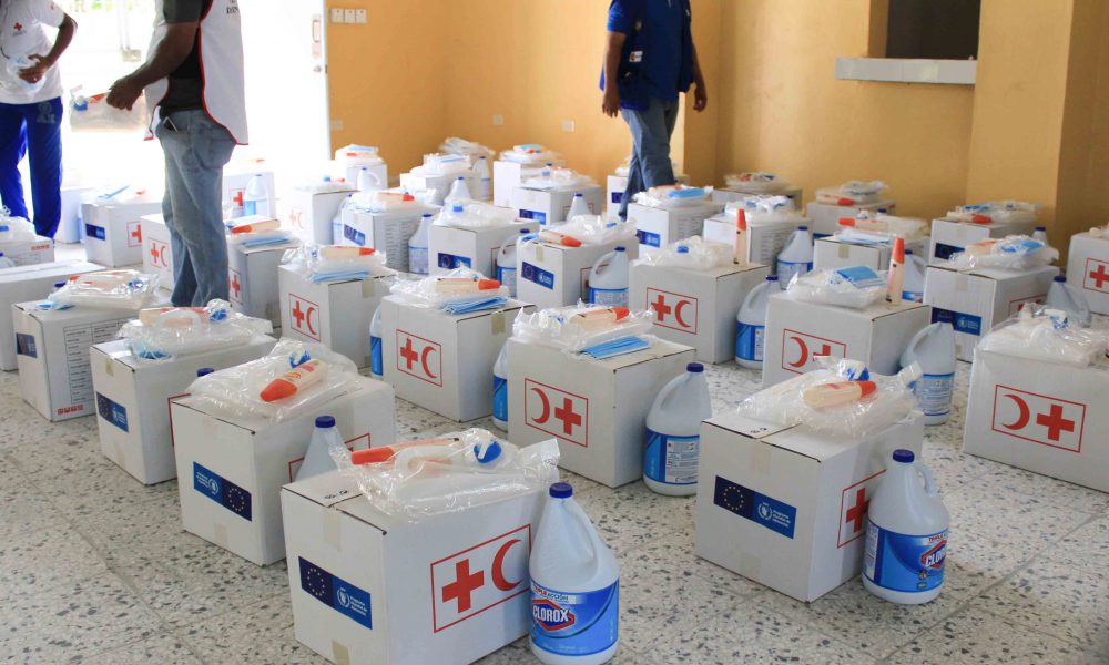 Cruz Roja distribuye asistencia humanitaria en Uvilla tras paso de la tormenta Laura