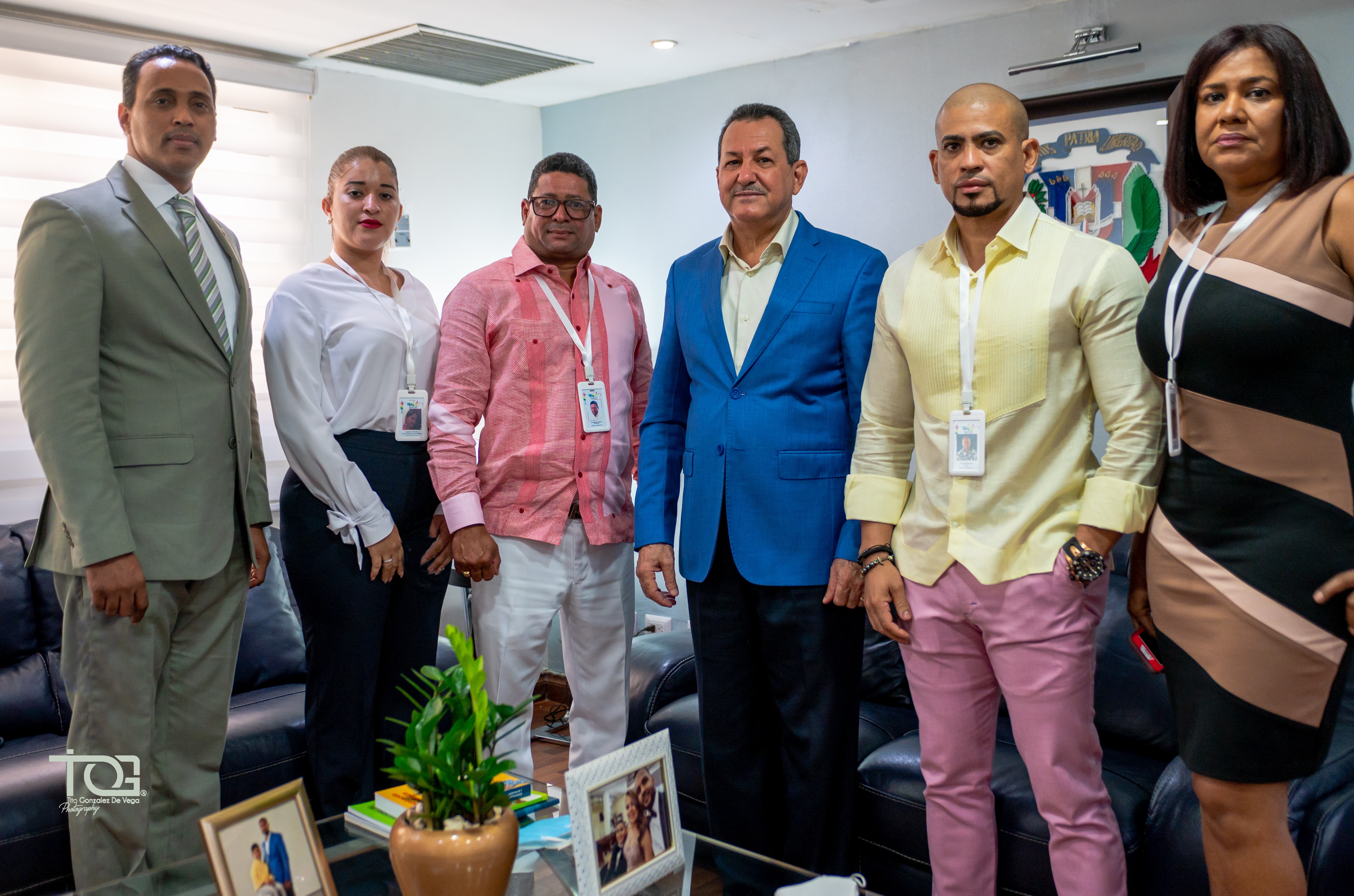 Asociación de Diseñadores Dominicanos realiza acuerdo con Banca Solidaria para apoyar emprendedores