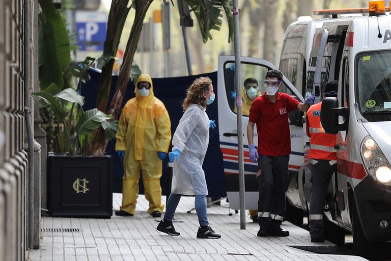España suma más de 13.000 nuevos casos de coronavirus y 140 fallecidos en 24 horas