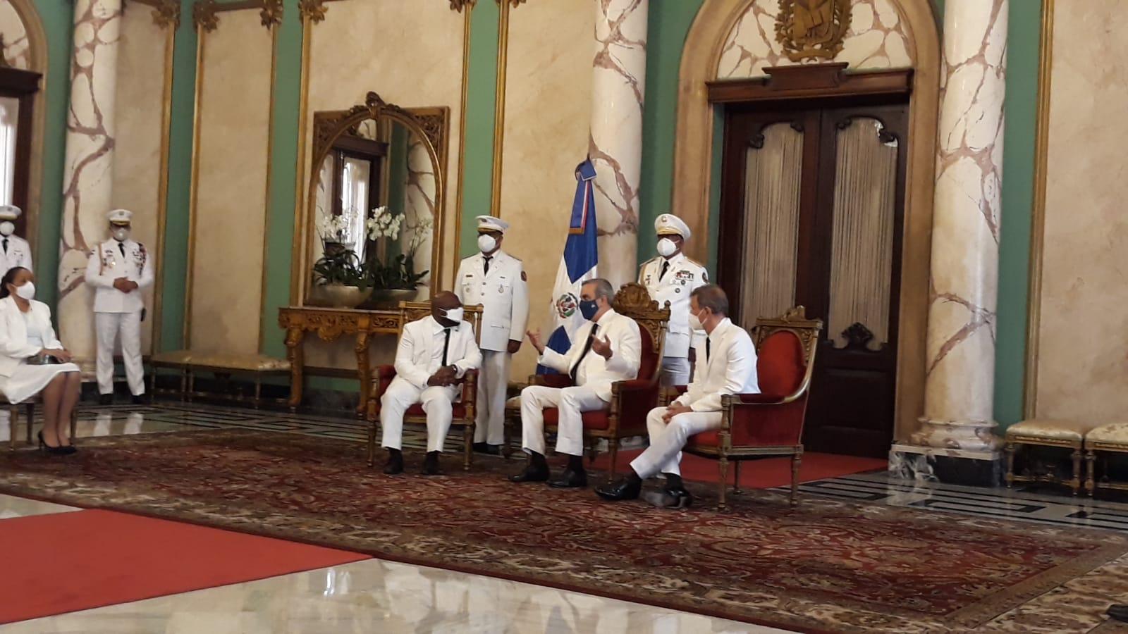 Video | Presidente Abinader recibe credenciales nuevos embajadores