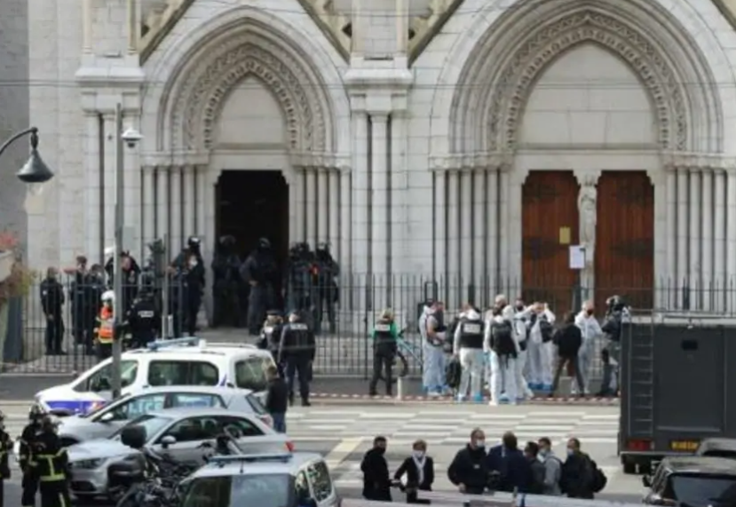 Tres muertos por ataque con cuchillo en iglesia en ciudad francesa de Niza