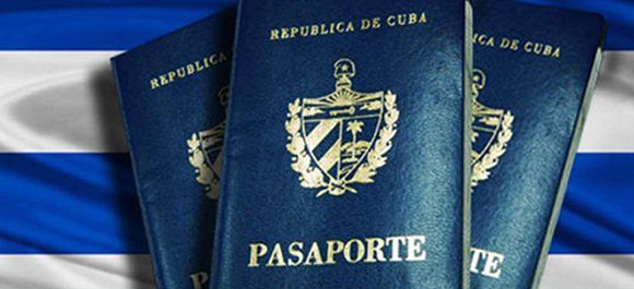 Eximen hasta nuevo aviso a viajeros cubanos del trámite consular de prórroga de estancia en el exterior