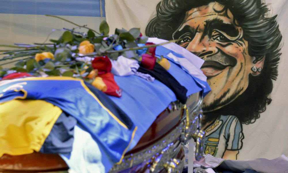 Masivo velatorio en Argentina, Nápoles de luto: el mundo entero despide a Maradona