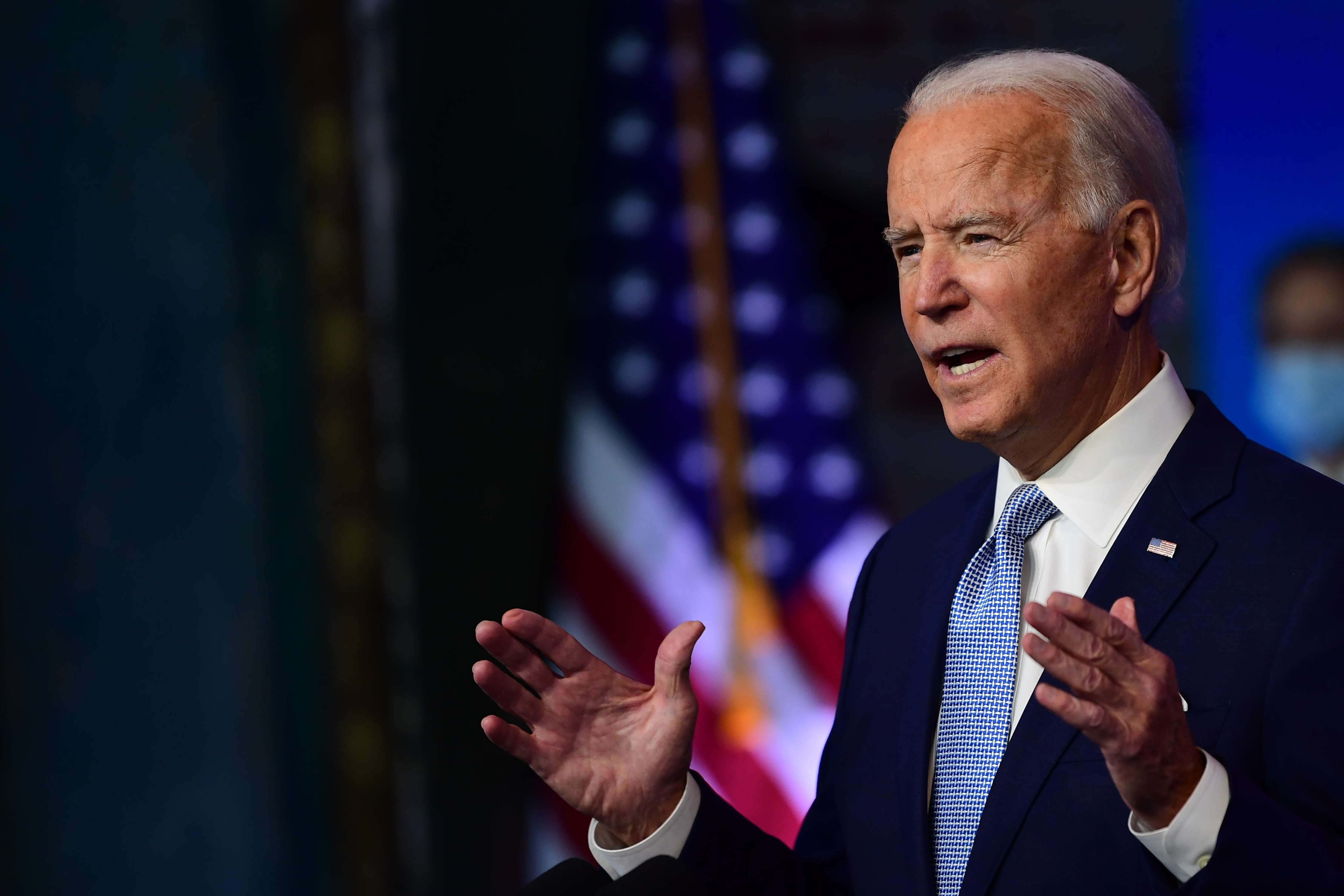 Biden anuncia el retorno de EEUU a la escena mundial al presentar su gabinete