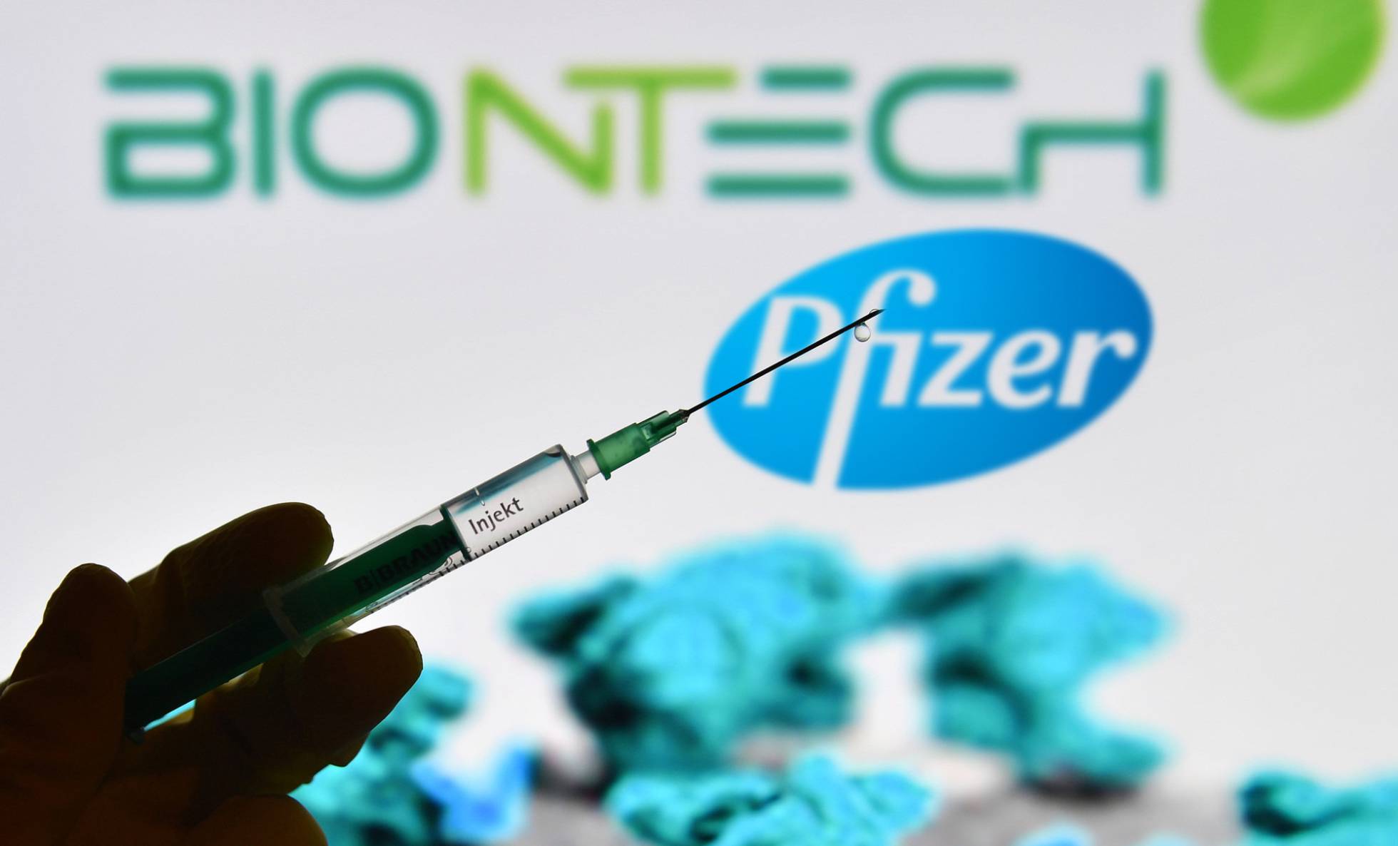Vacuna de BioNTech/Pfizer podría ser distribuida este mismo año