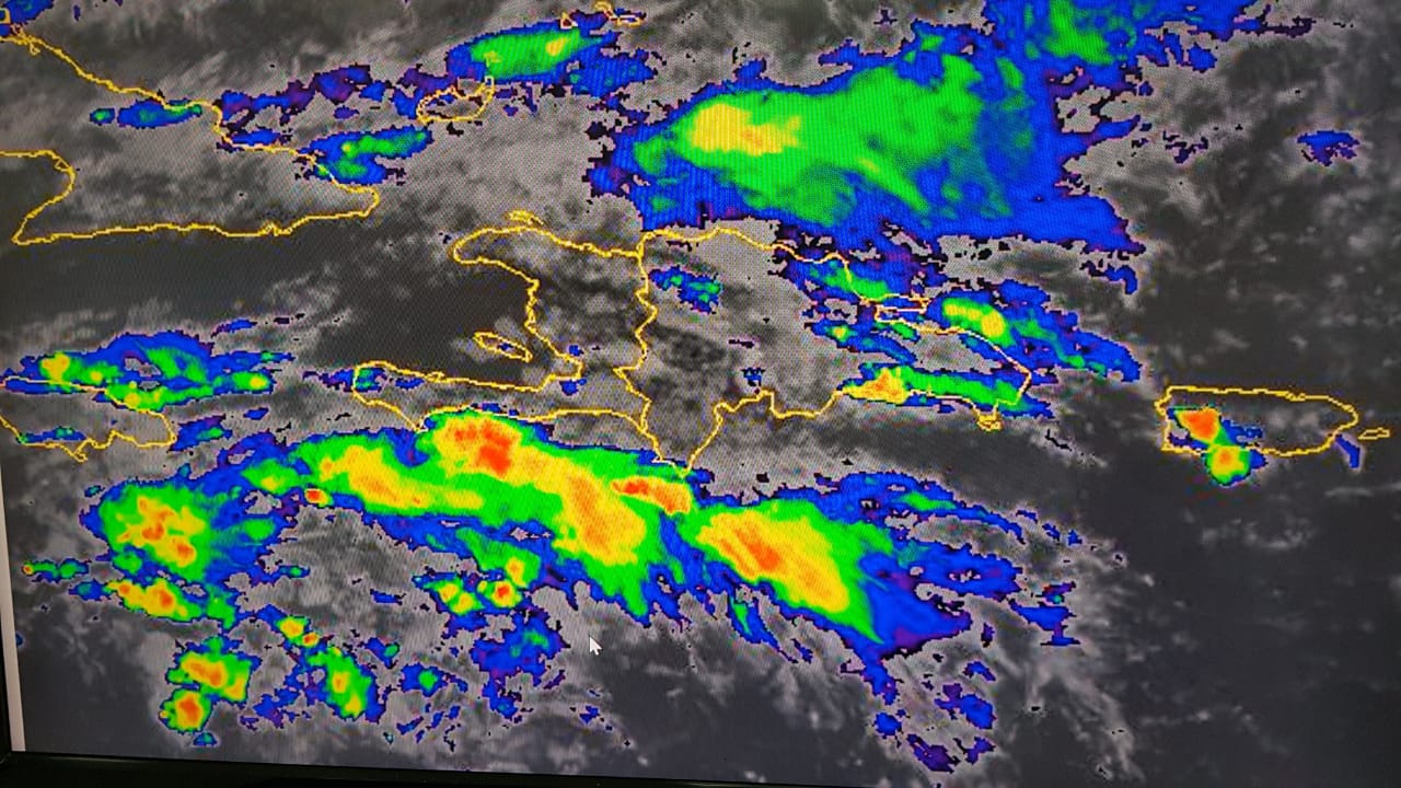 Video | Vaguada provocará lluvias hasta el miércoles, según ONAMET