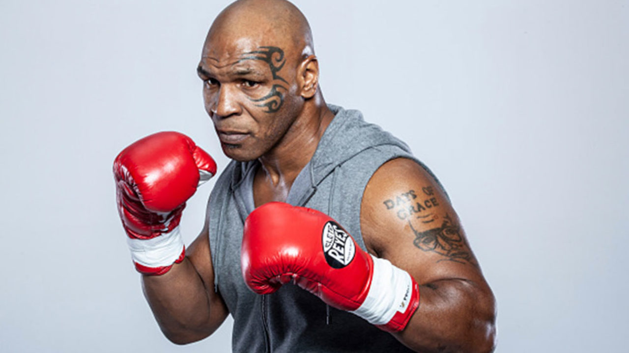 Mike Tyson regresa al boxeo en un combate rodeado de expectación y dudas