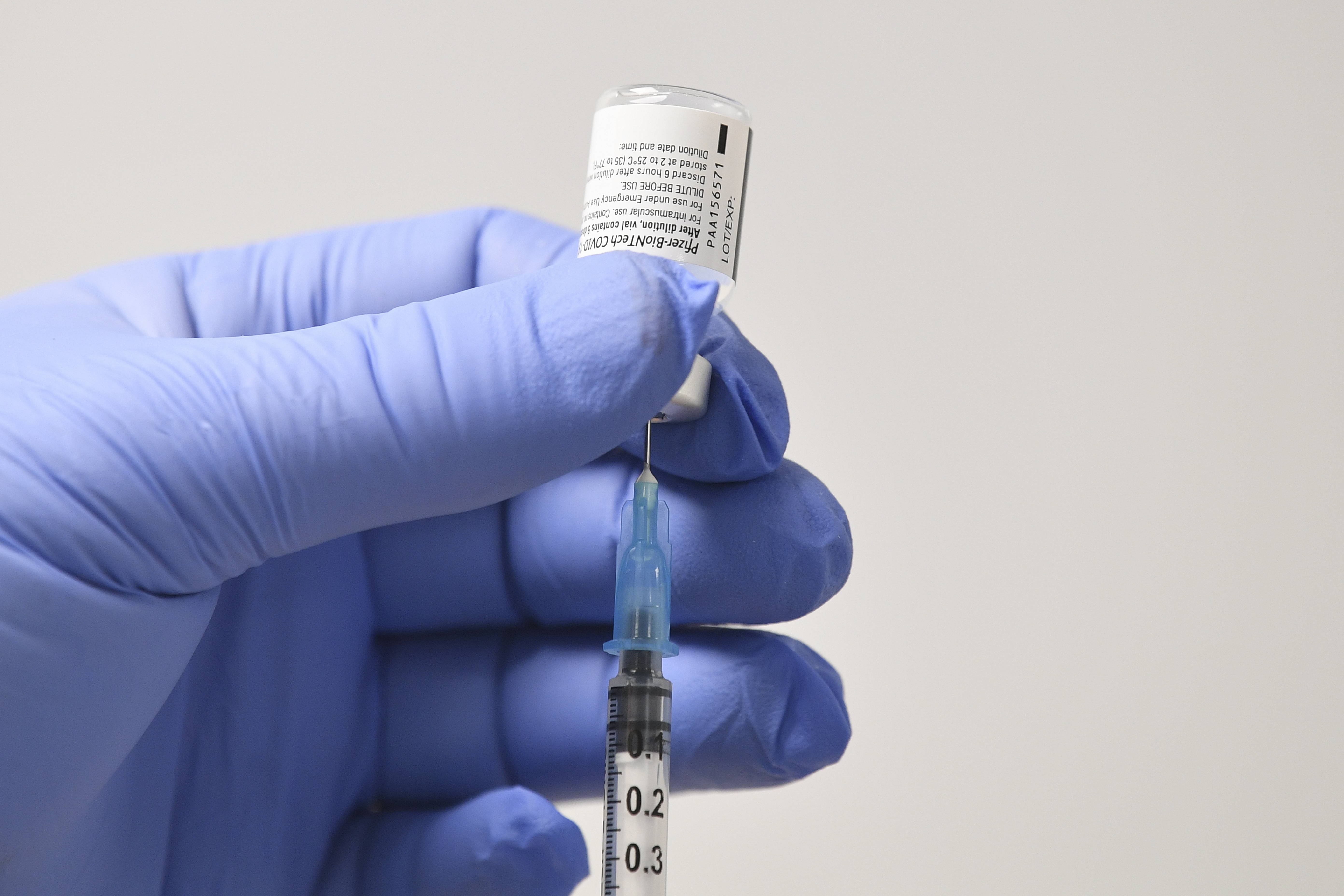 Una dosis de vacuna anticovid de Pfizer es eficaz en un 85% tras 2-4 semanas