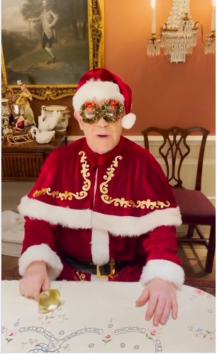 Elton John envía mensaje de Navidad y anuncia sus conciertos en septiembre de 2021