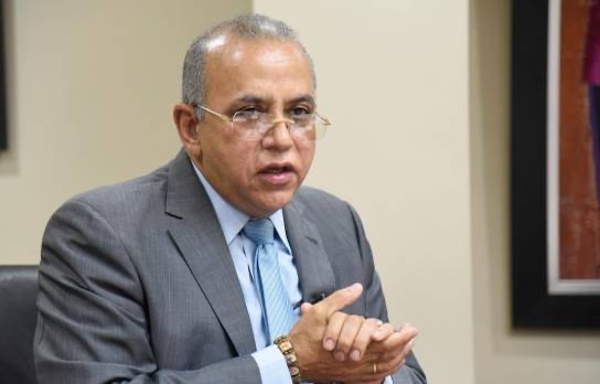 Ministro de Salud: ‘‘En marzo se estarían vacunando los primeros dominicanos’’