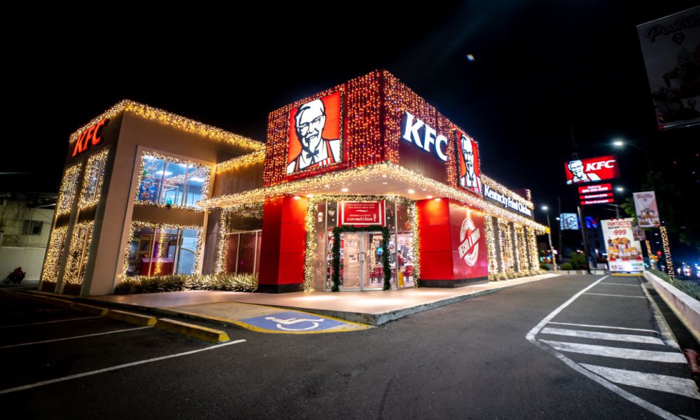 KFC inicia la navidad con apertura de la “Casa del Coronel Sanders”
