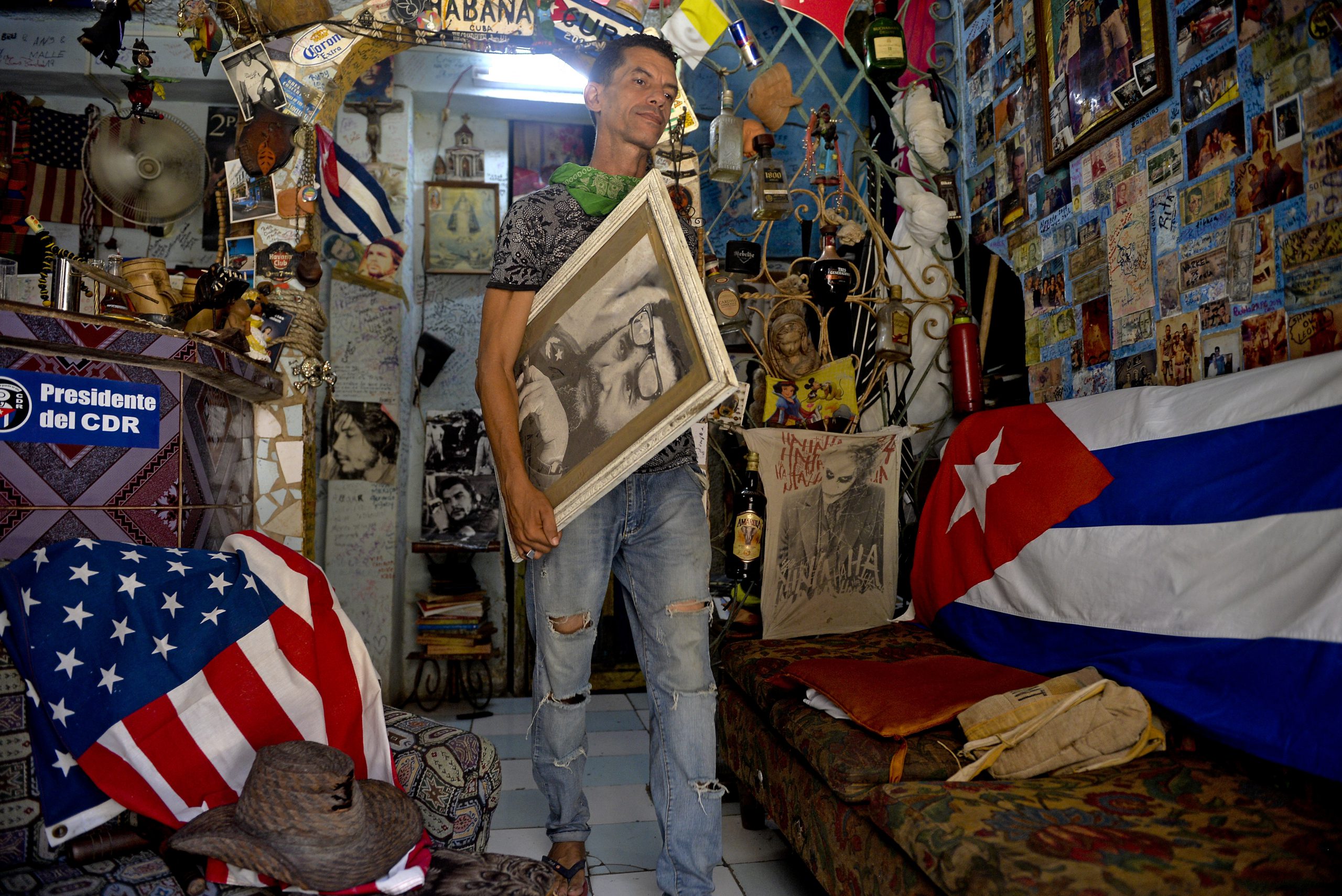 Cubanos comenzarán 2021 con un tsunami en sus finanzas personales