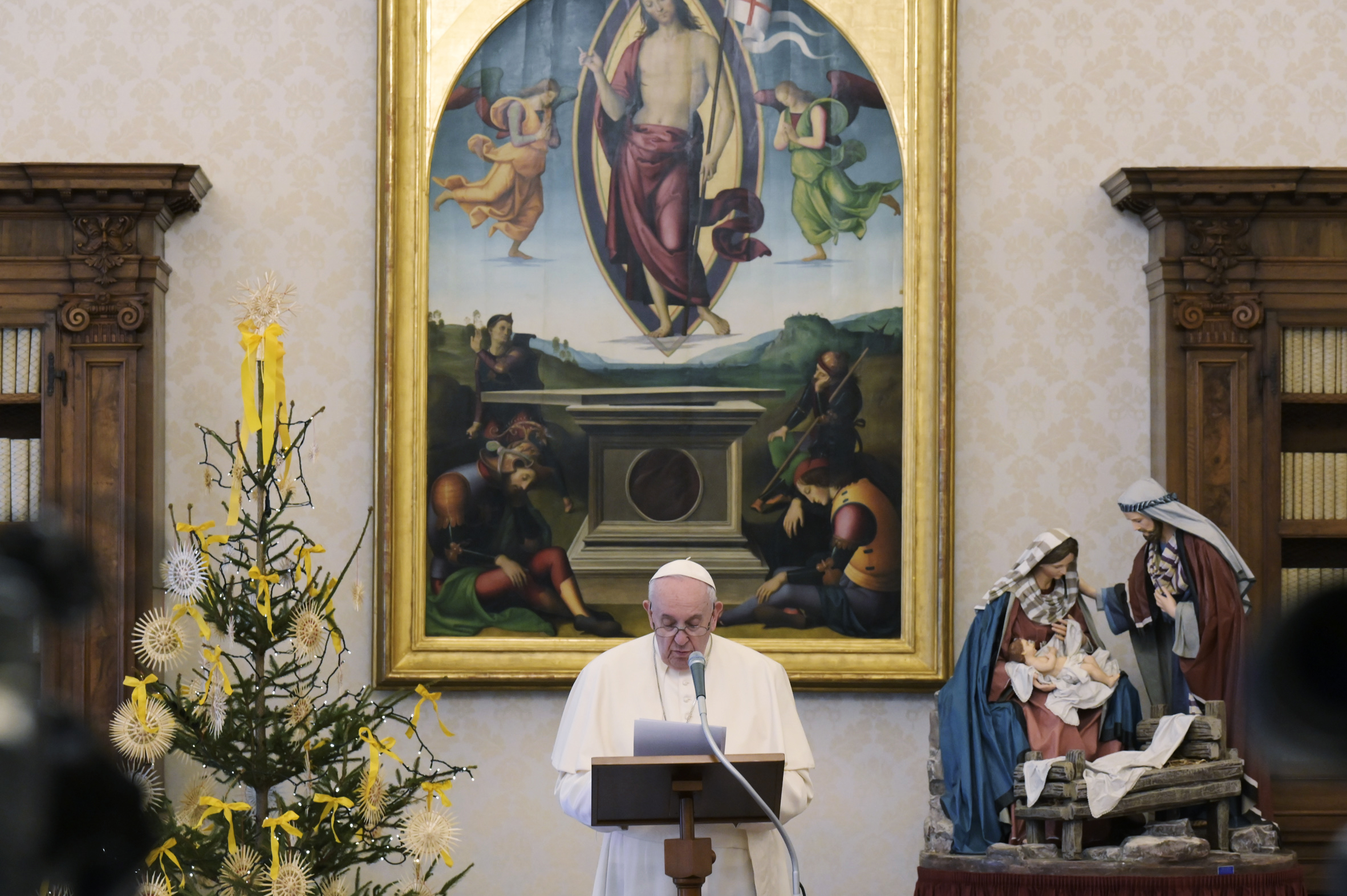 Primera aparición del papa tras ausentarse debido a una ciática