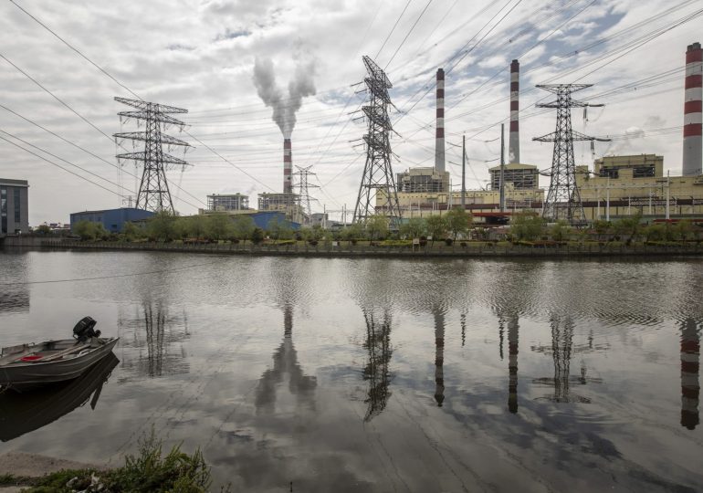 En febrero China lanzará su mercado de carbono