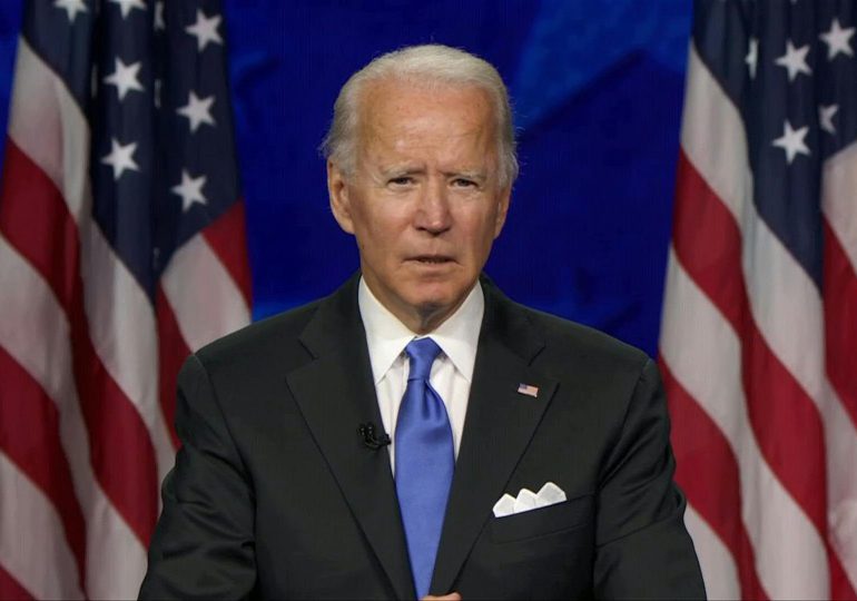 Biden anuncia cuarentena para viajeros que lleguen a EEUU y endurece normas sobre uso de mascarrilla