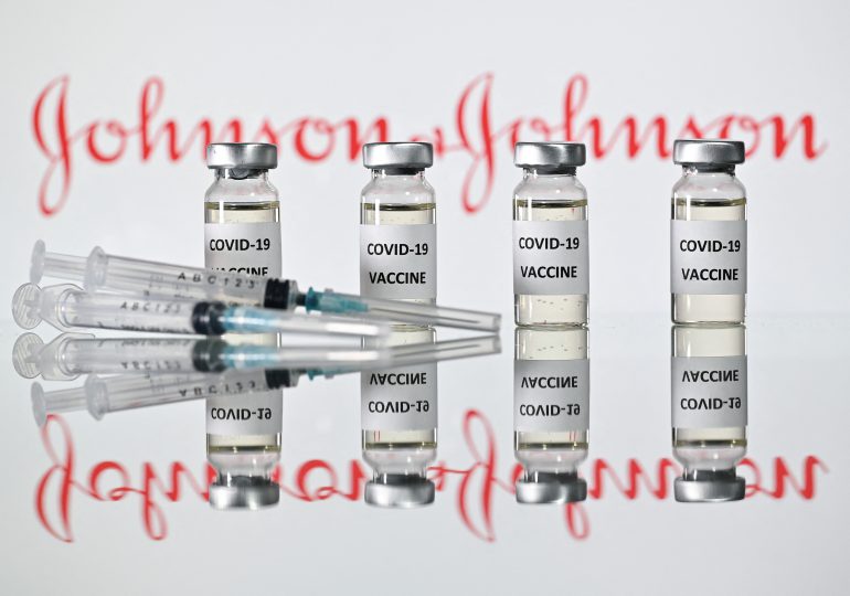 Johnson&Johnson solicita aprobación de su vacuna ante agencia sanitaria europea