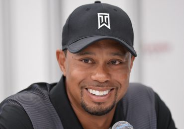 Tiger Woods hospitalizado tras sufrir accidente automovilístico