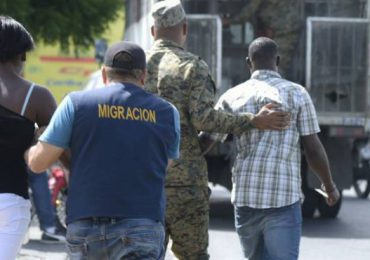 DGM apresa 134 haitianos indocumentados alojados en  dos hoteles de Elías Piña