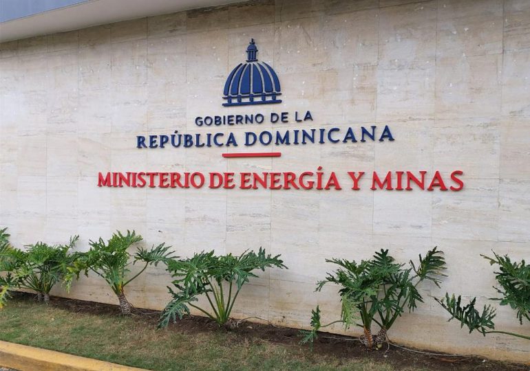 Ministerio de Energía y Minas desmiente contratación con firmas de ingeniería