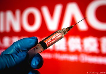Este martes llegarán 768,000 dosis de la vacuna China Sinovac