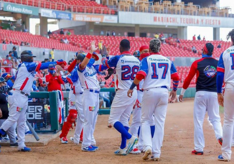 Dominicana gana duelo de pitcheo a Venezuela y consigue su cuarto triunfo