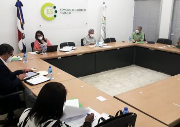 Sectores denuncian desconocen acuerdo del Pacto Eléctrico y solicitan suspensión de firma