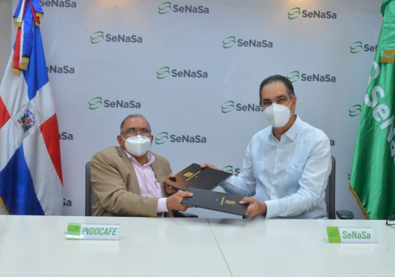 Senasa e INDOCAFE firman acuerdo para garantizar coberturas de salud a los cafetaleros