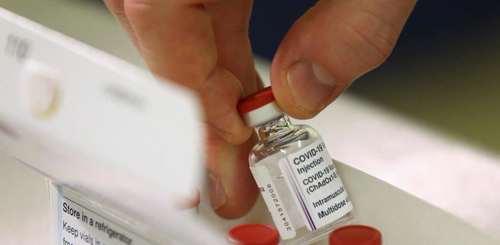 Italia y Noruega suspende el uso de un lote de vacunas de AstraZeneca