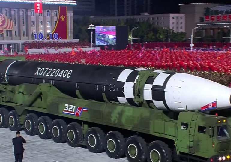 Corea del Norte hace su primer ensayo de misiles