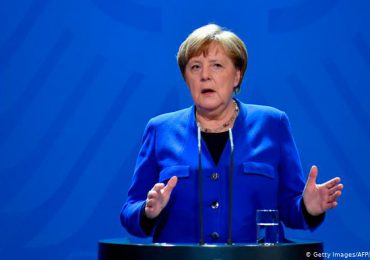Escándalo financiero augura derrota para partido de Merkel en elecciones regionales en Alemania