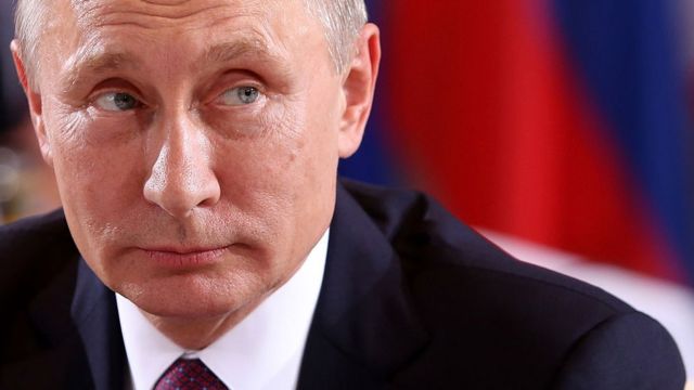 Putin se vacunará este martes contra el covid-19 lejos de los medios