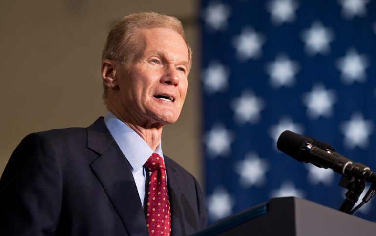 Biden nombra a un exsenador demócrata como jefe de la NASA