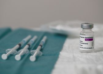 Dinamarca suspende uso de la vacuna de AstraZeneca por riesgos secundarios