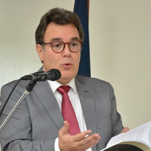 Jottin Cury dice sector PRM busca rehabilitar a Danilo con reforma constitucional