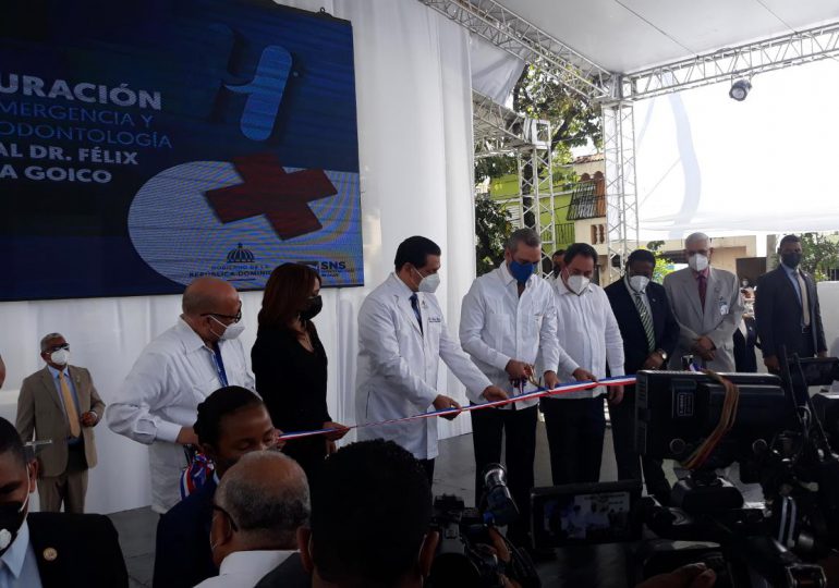 VIDEO | Gobierno deja en funcionamiento nuevas áreas en hospital Félix María Goico