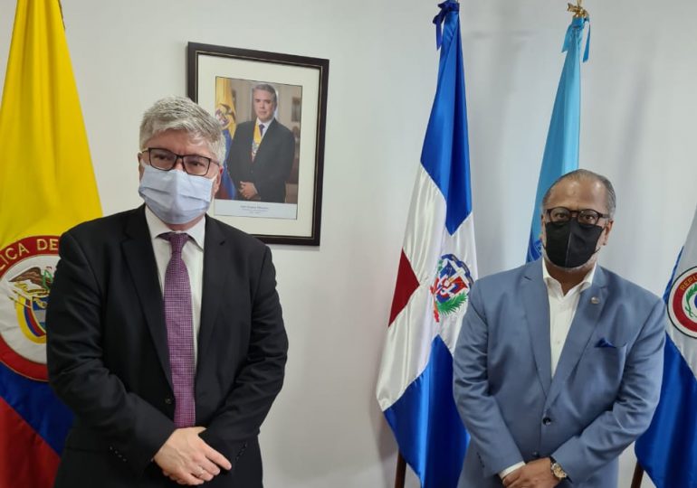 Presidente de la JAC se reúne con el recién electo secretario general de la OACI en Colombia