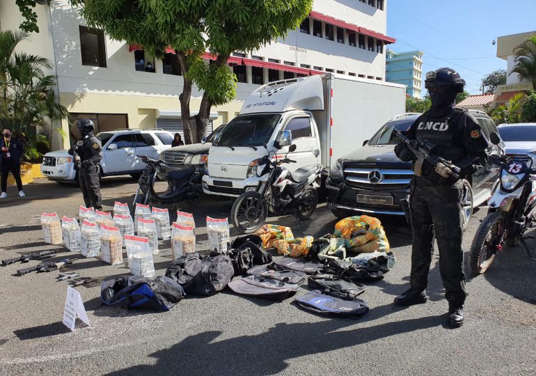 VIDEO | DNCN ocupa en operativo drogas y armas de alto calibre en la captura de "Julito Kilo"