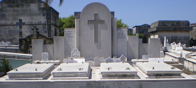 Casi 200.000 gallegos están enterrados en el cementerio de Colón en La Habana