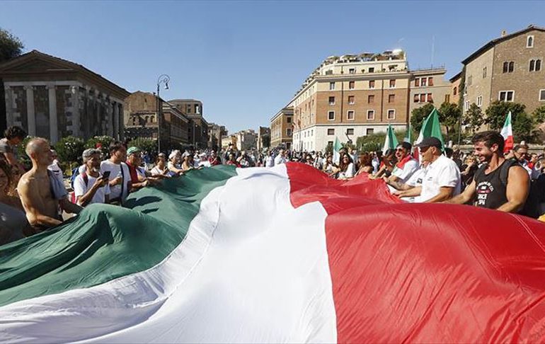 Ordenan confinar la mayor parte de Italia a partir del próximo lunes